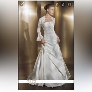 NWT size 4 white cosmobella wedding gown